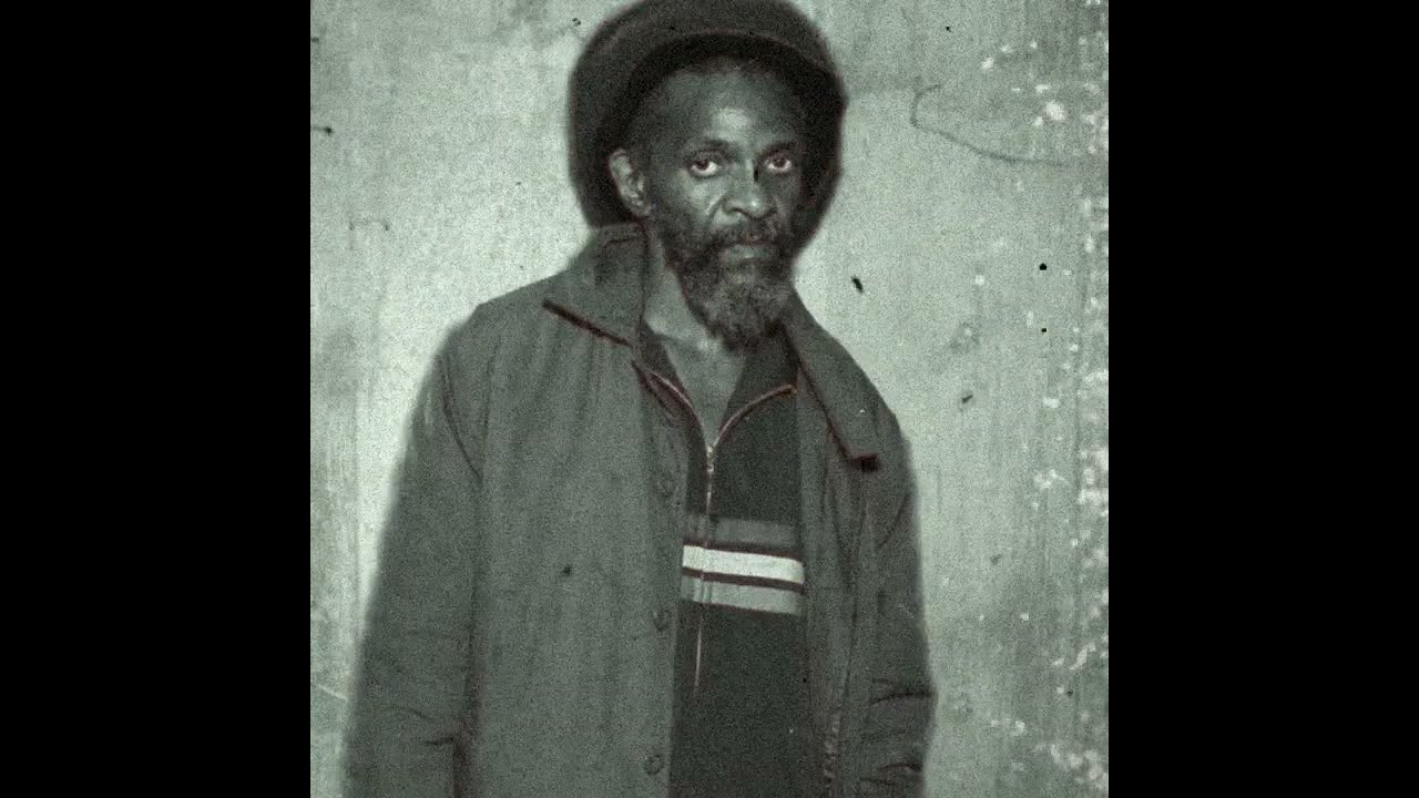 JAH SHAKA plays Jah dubplate @ Cleopatra Club Huddersfield  1982