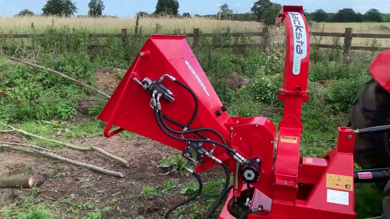 Wood Chipper Tractor Mounted PTO Driven with Own Oil Tank & Reverse 4&Prime; Max