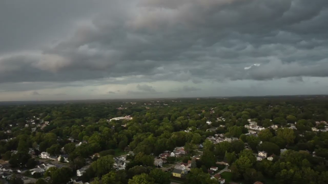 Severe Thunderstorm ⛈️⛈️