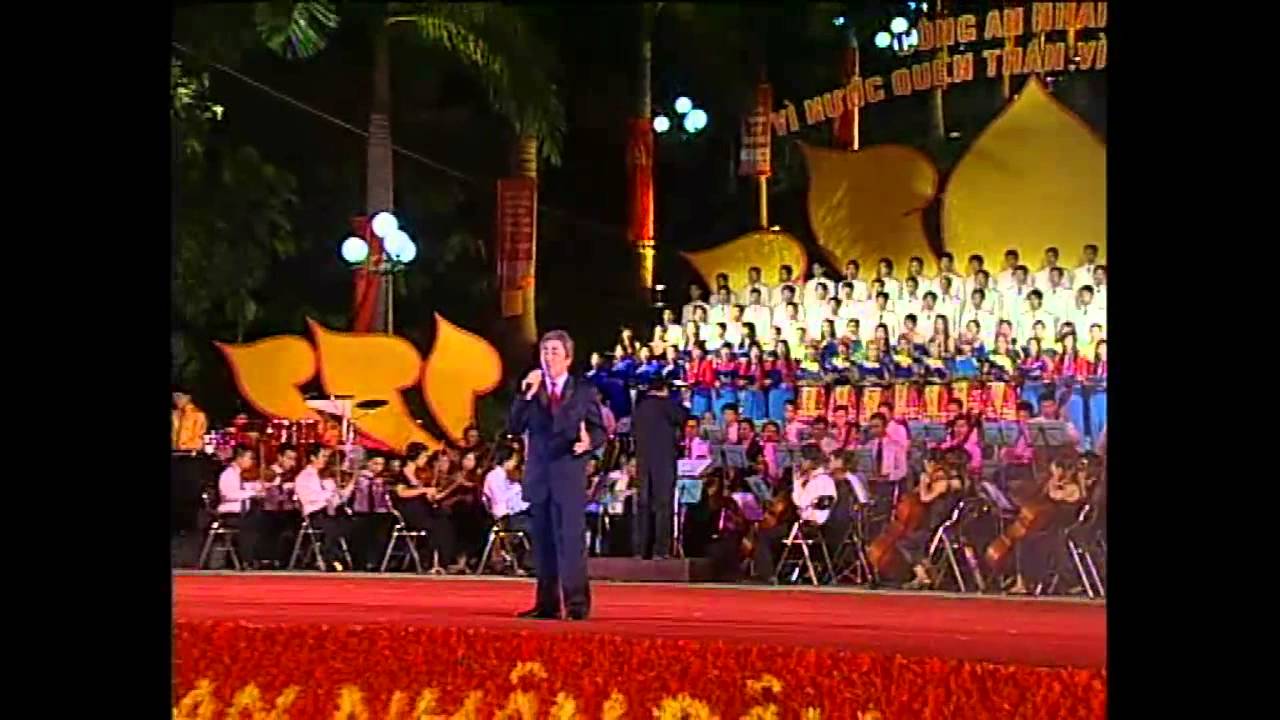 Ta tự hào đi lên ôi Việt Nam. Nhạc: Chu Minh; Thơ: Hoàng Trung Thông; BD Quang Thọ