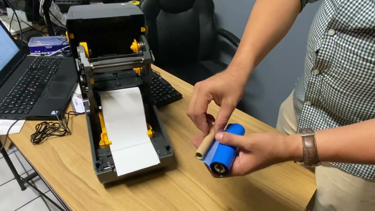 INSTALACIÓN RIBBON Y ROLLO ETIQUETA EN ZEBRA ZD220