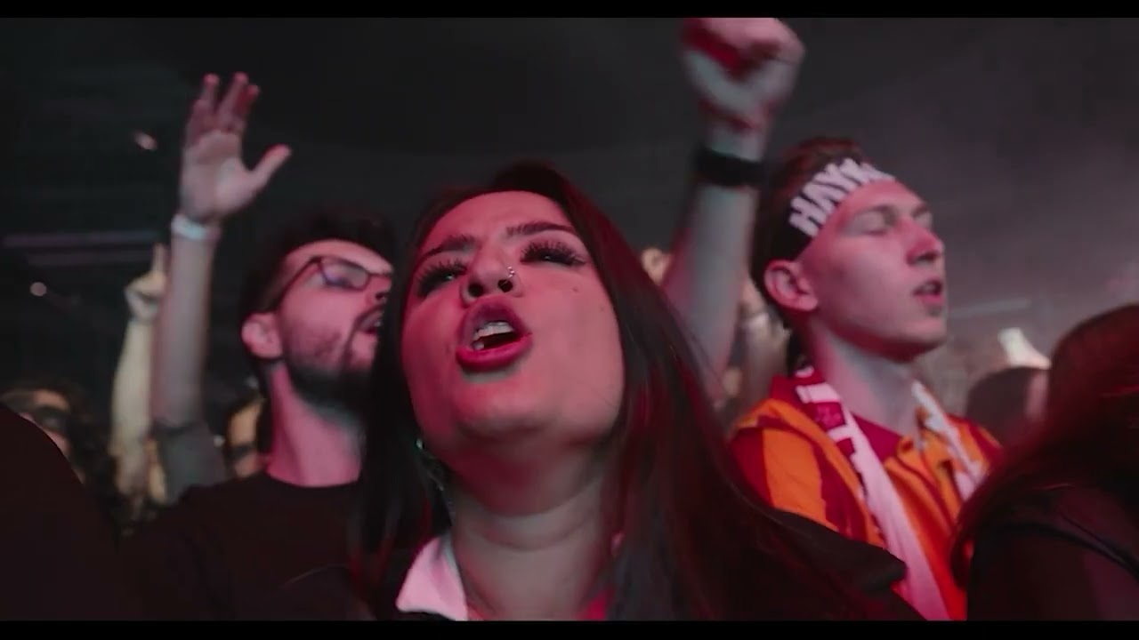 20 HAYKO CEPKİN - SİREN (STADYUM SHOW)