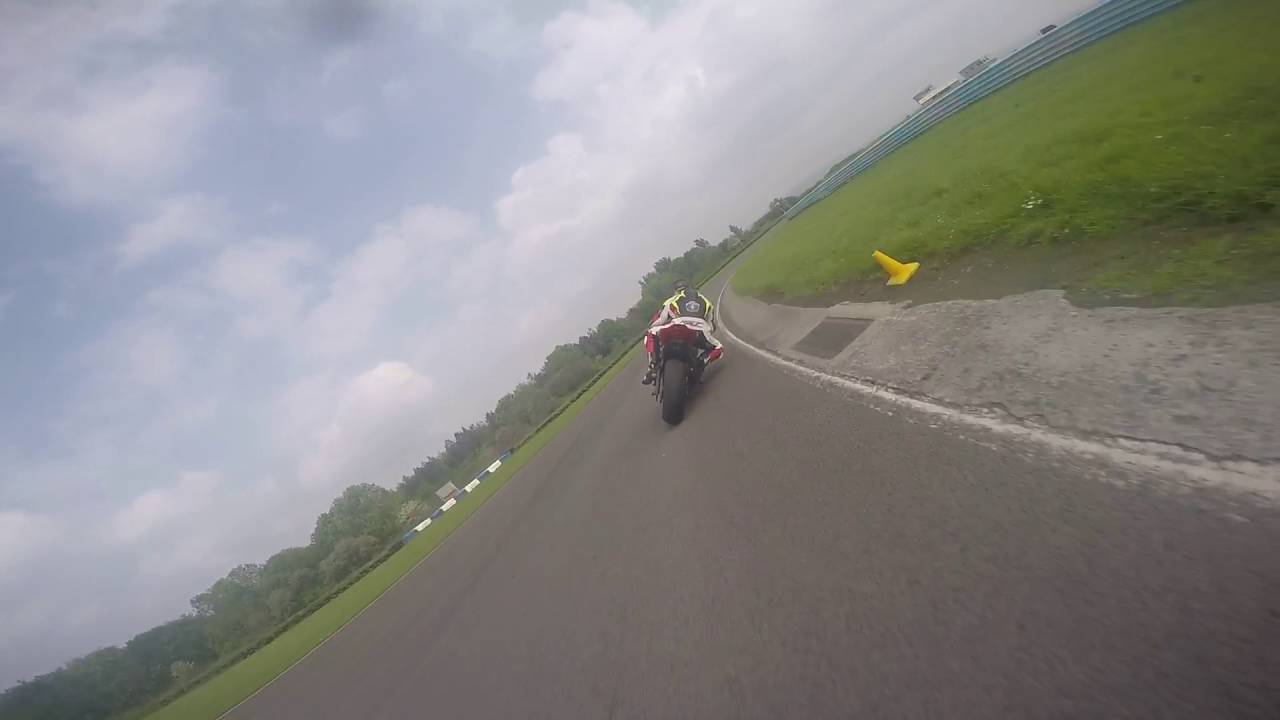 CBR400RR Babyblade - Pembrey 28/05/16 Inters