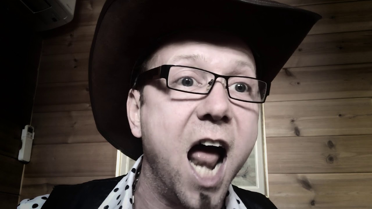 MUSIKKVIDEO: Louis Myklebust - Kjellarstova! NO P&Aring; SPOTIFY!