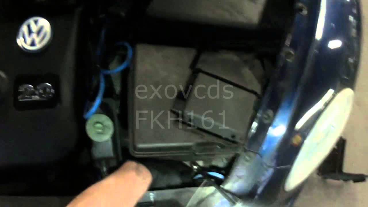 VW A4: New Beetle 2.0L Battery Swap