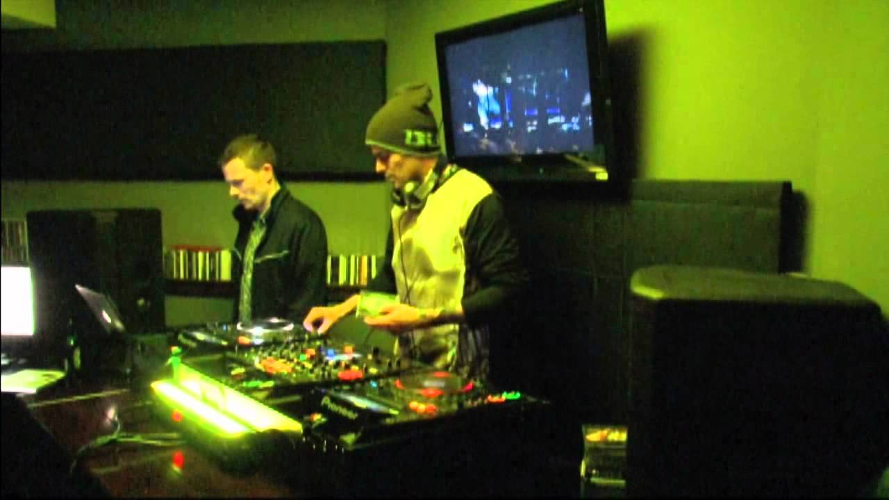 Trance 2012 Mix On CDJ2000 and DJM2000 at The DMT Lab