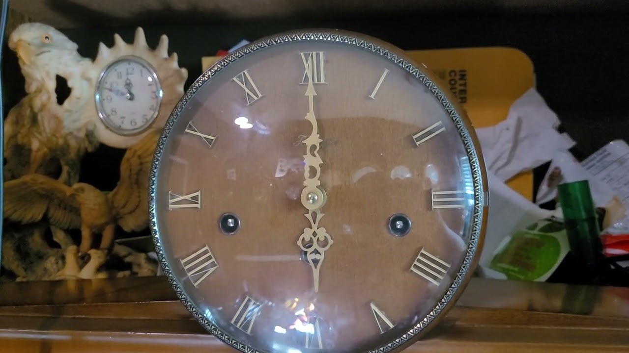 Forestville triple chime mantel clock chiming 6
