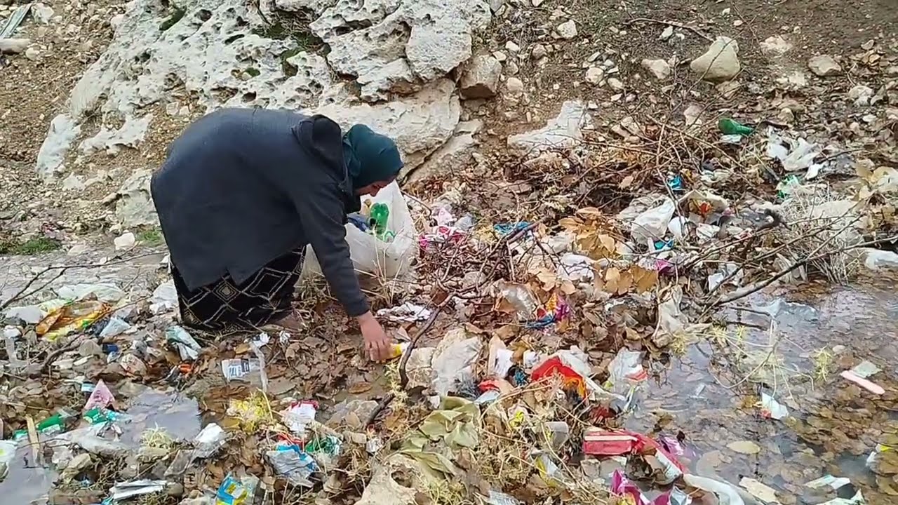 Recycling cans not only helps protect the environment, but it is also an opportunity to earn money.
