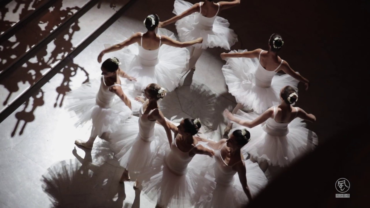 A dreaming wedding at Opera Garnier Paris