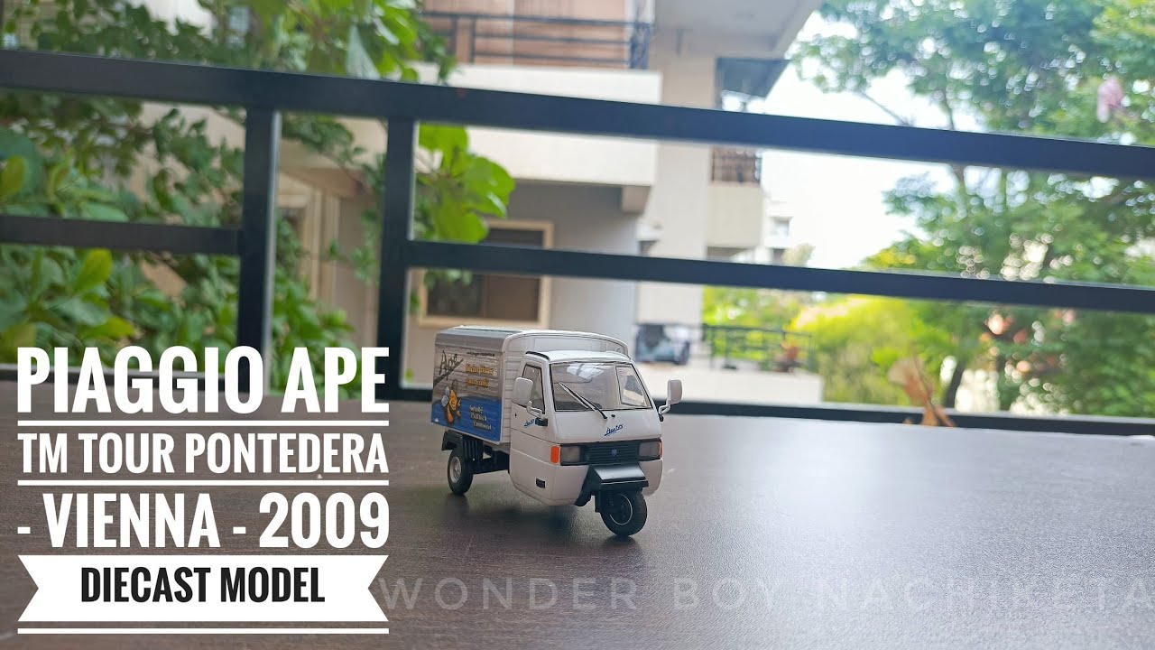 Piaggio Ape TM Tour Pontedera - Vienna - 2009 1:43 Scale Diecast Model