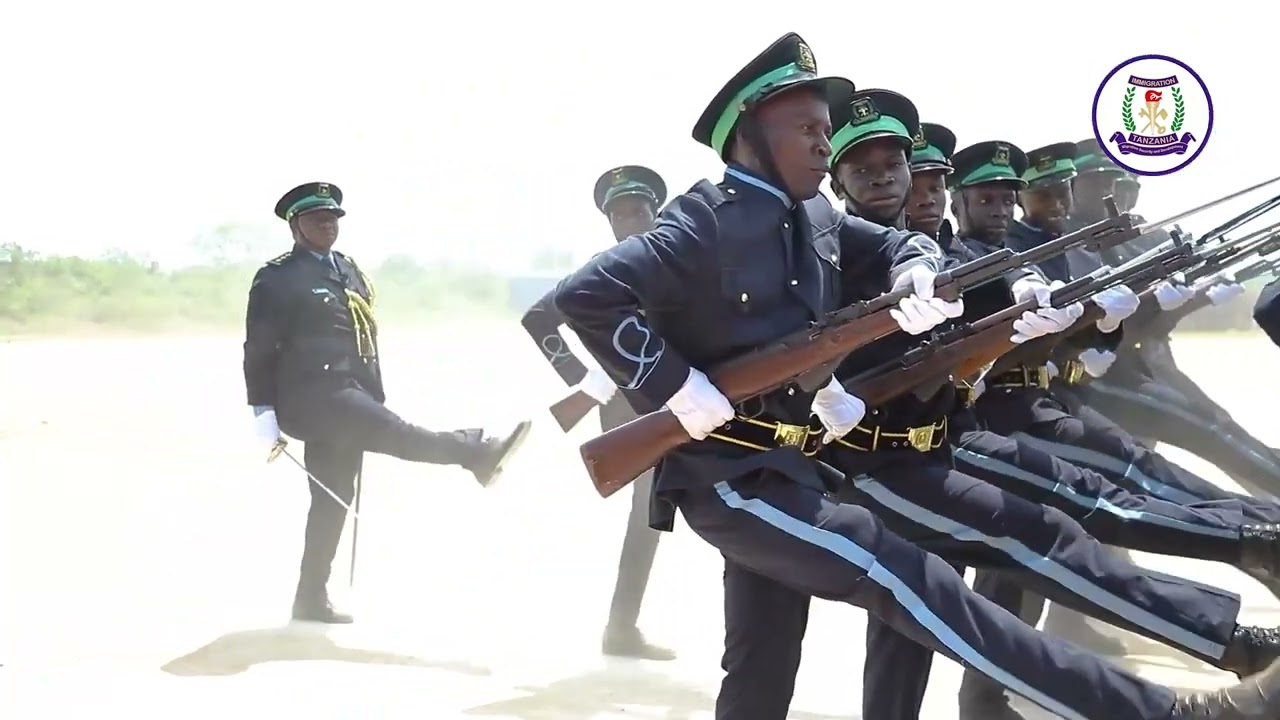 #ANGALIA MWANZO MWISHO HAFLA YA KUFUNGA MAFUNZO YA AWALI YA ASKARI WAPYA WA UHAMIAJI KOZI NA.03/2024