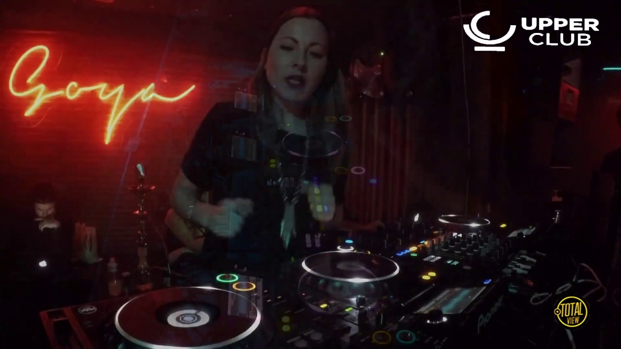 Paula Cazenave @ Upper Club (Madrid) 09-03-2017 // Videoset