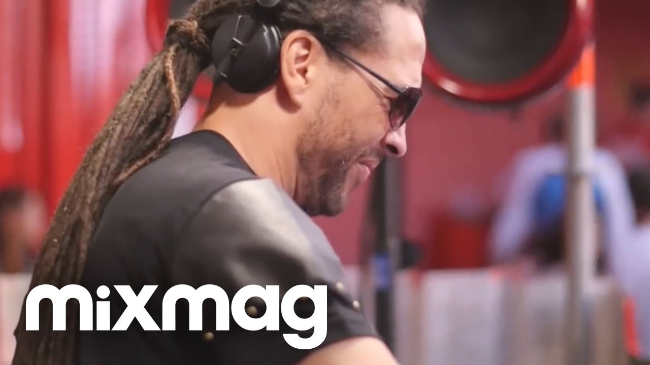 RONI SIZE quality d'n'b set in The Lab #SmirnoffHouse