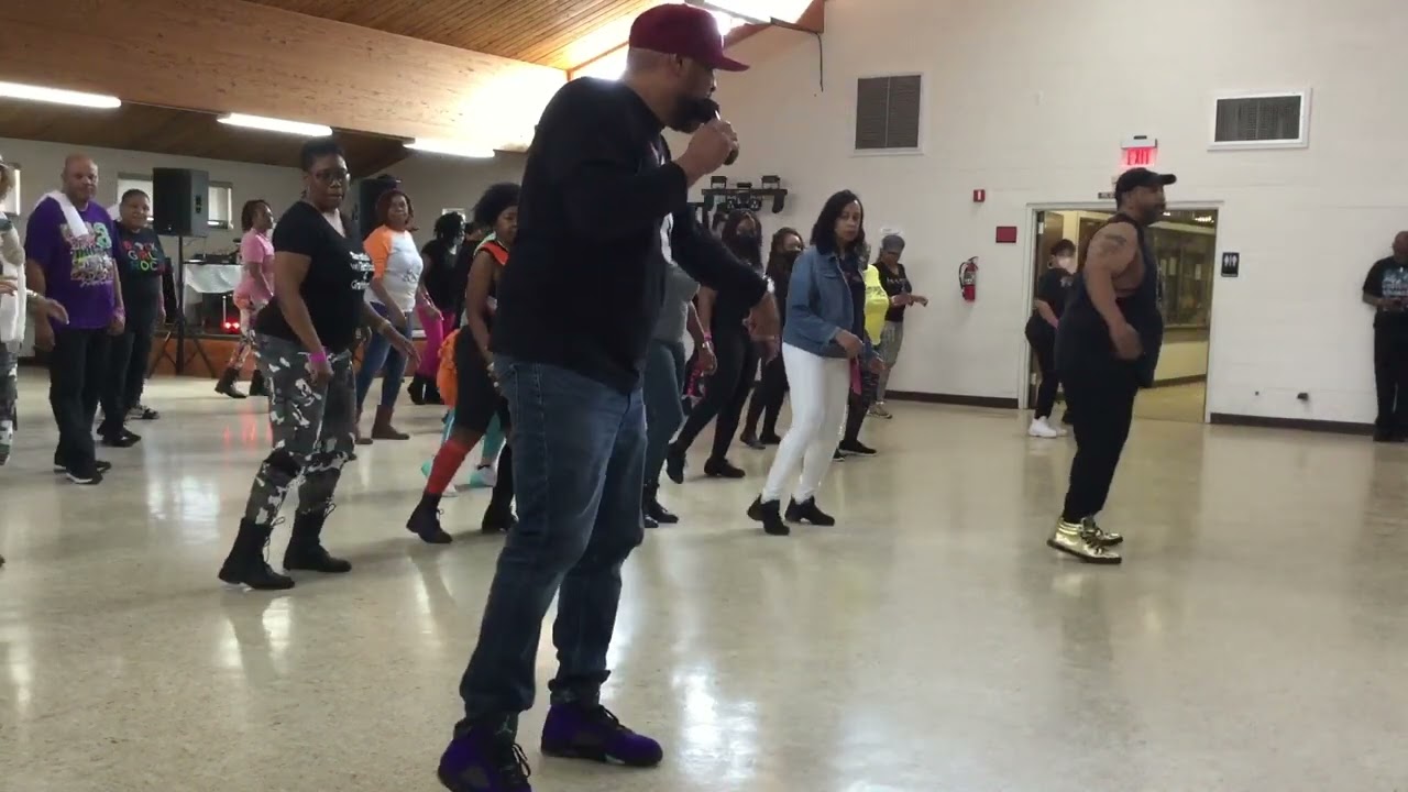 eYe sEE YoU SIS Line Dance Demo/Instructional by Chris Blues taught at 2022 Motown March Madness