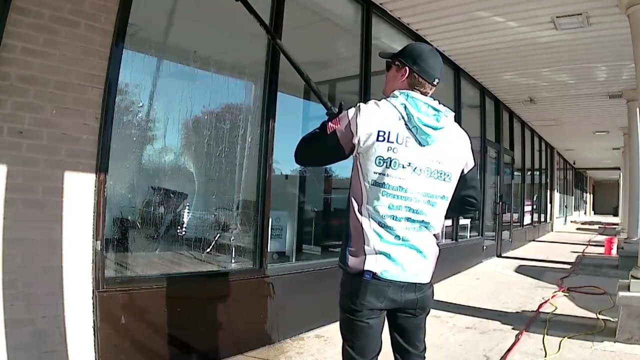 Blue Water Power Washing - Water Fed Pole - Storefront Window Cleaning