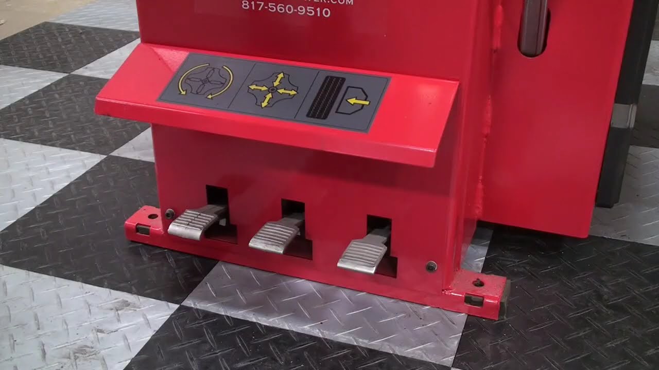 Weaver® Tire Changers W-894XS & W-898XS with W-PL240 Assist Arm