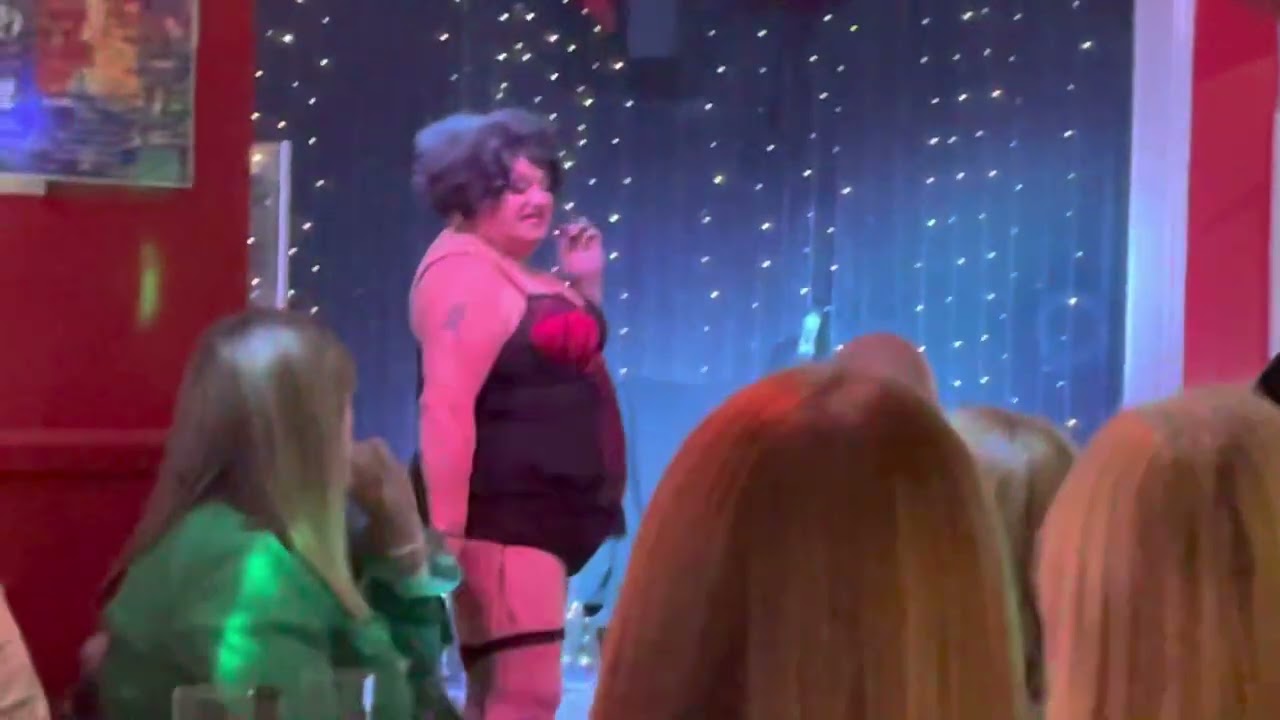 Peekabooze sweet transvestite