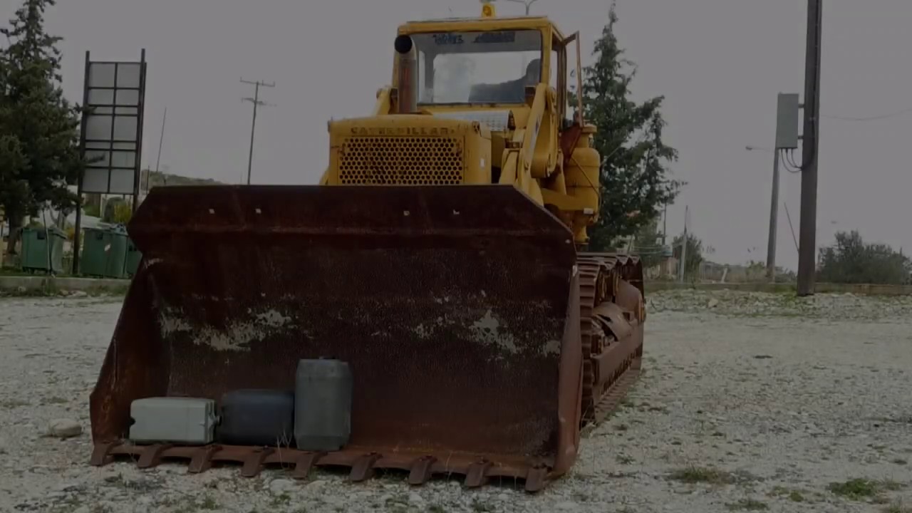 Caterpillar 977H crawler loader startup