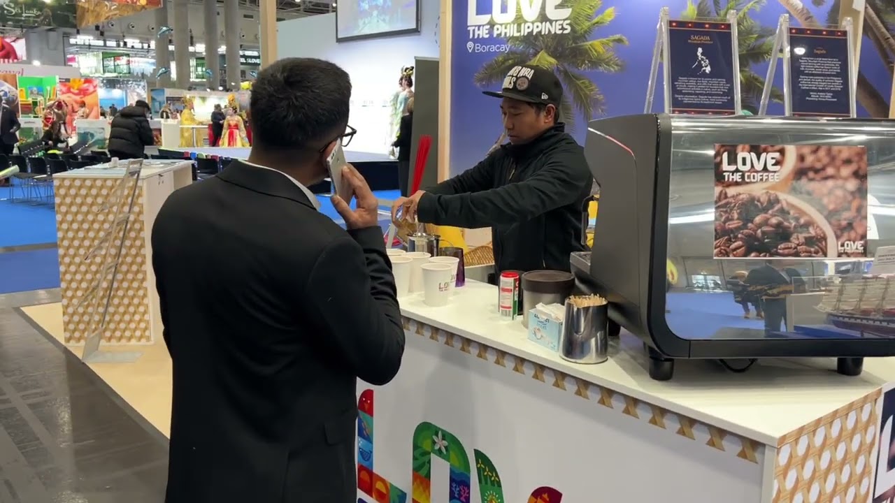 Brewing Filipino coffee beans in Vienna, Austria, Filipino barista 