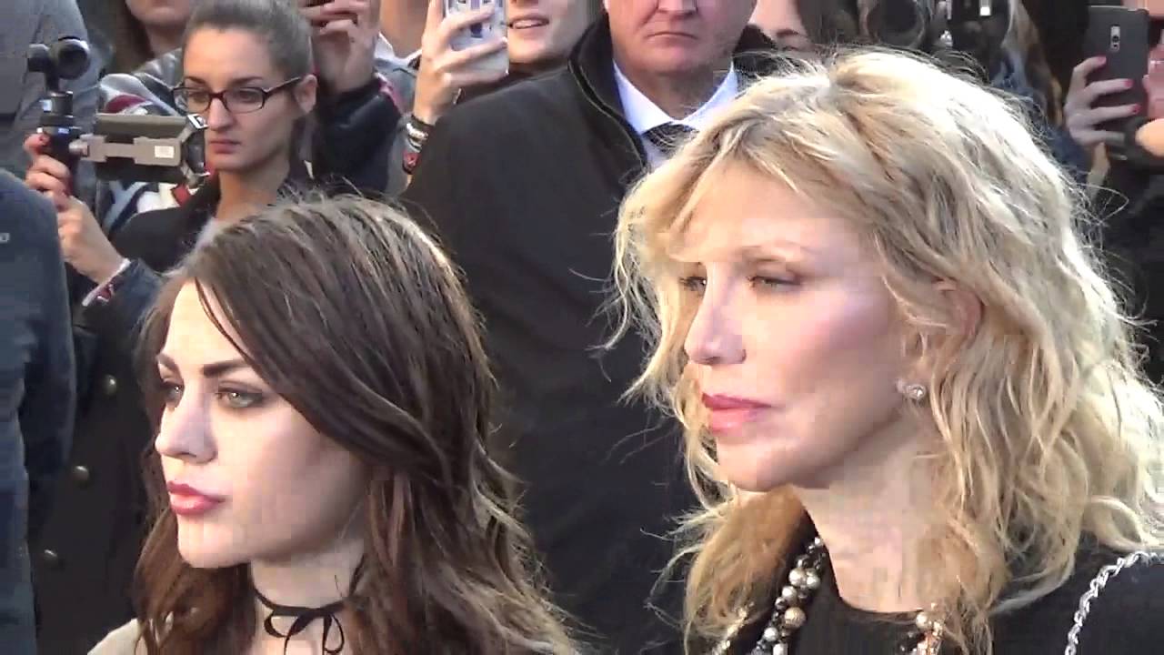 Courtney Love & Frances Bean Cobain @ Paris 4 october 2016 Fashion Week show Chanel
