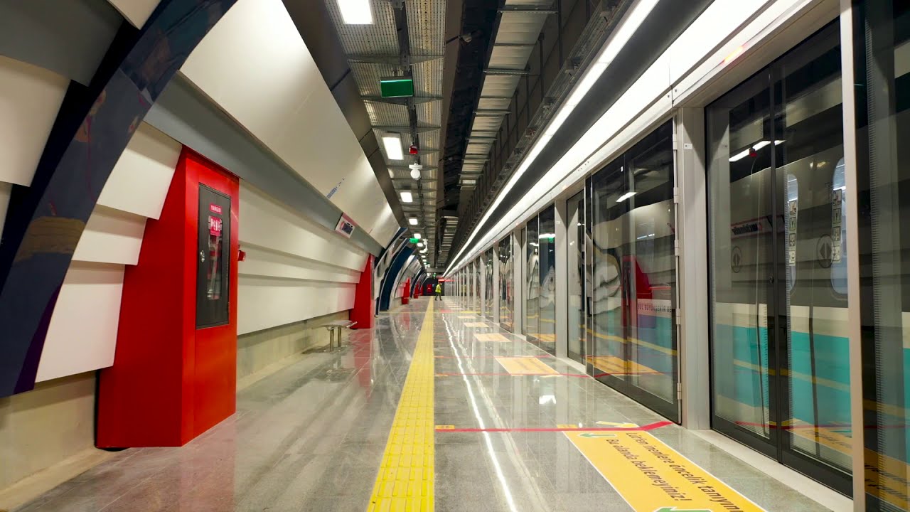 Aldoor - Peron Ayırıcı Kapı Sistemleri M7 Mecidiyeköy - Mahmutbey Hattı