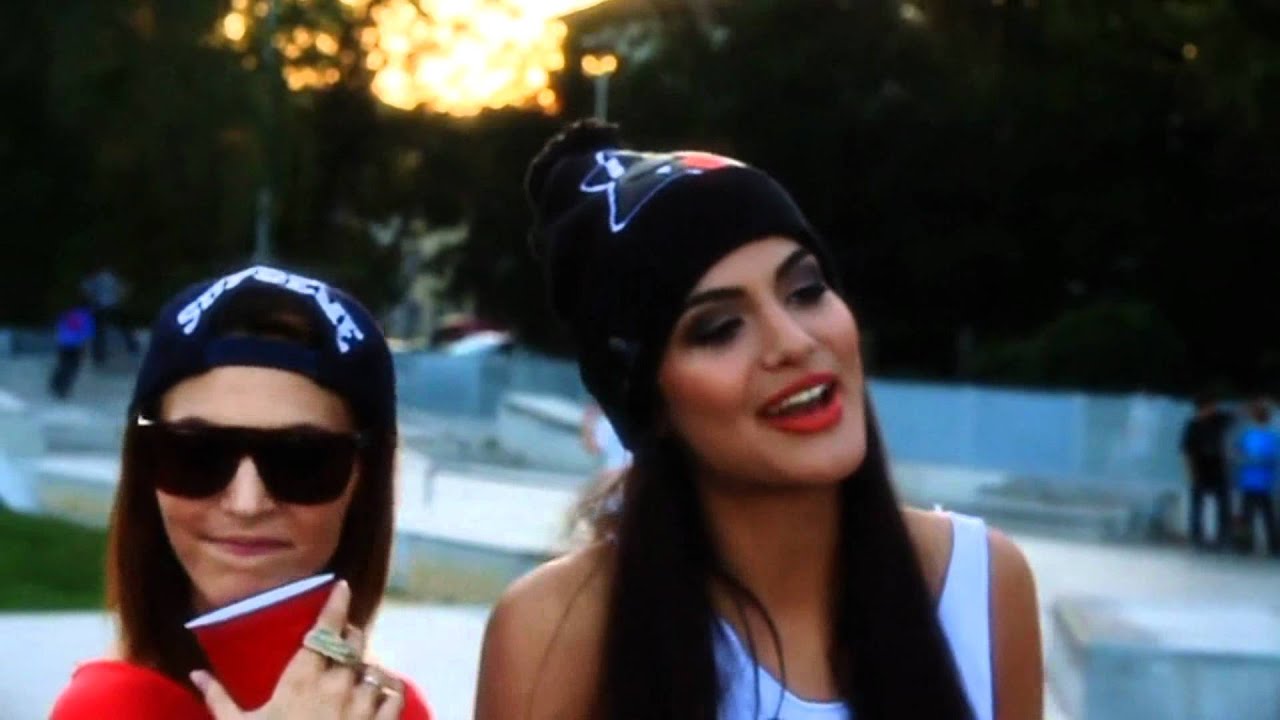Cro - Easy (Official Video)