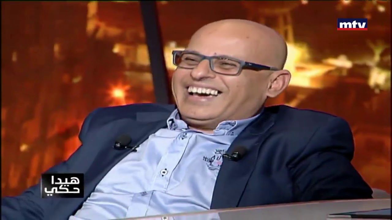 عادل كرم يسأل عباس شاهين :شو قصة الصرصور؟