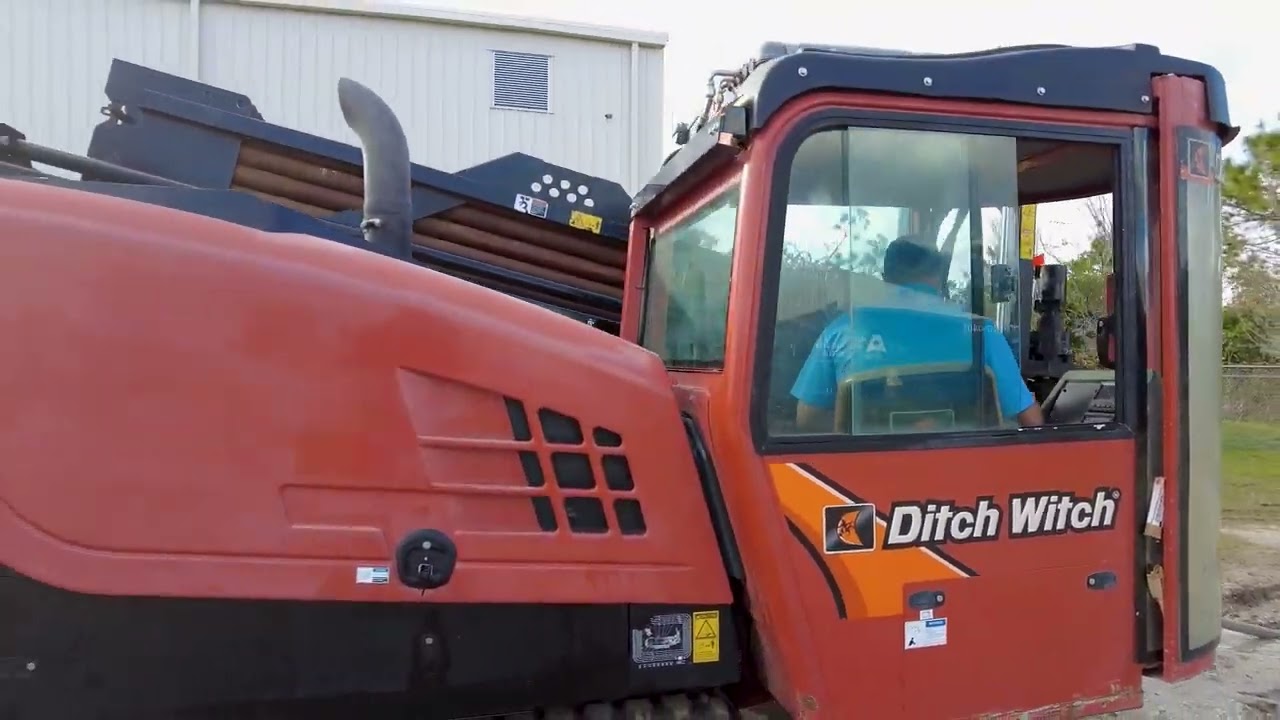 2018 DITCH WITCH JT30 AT