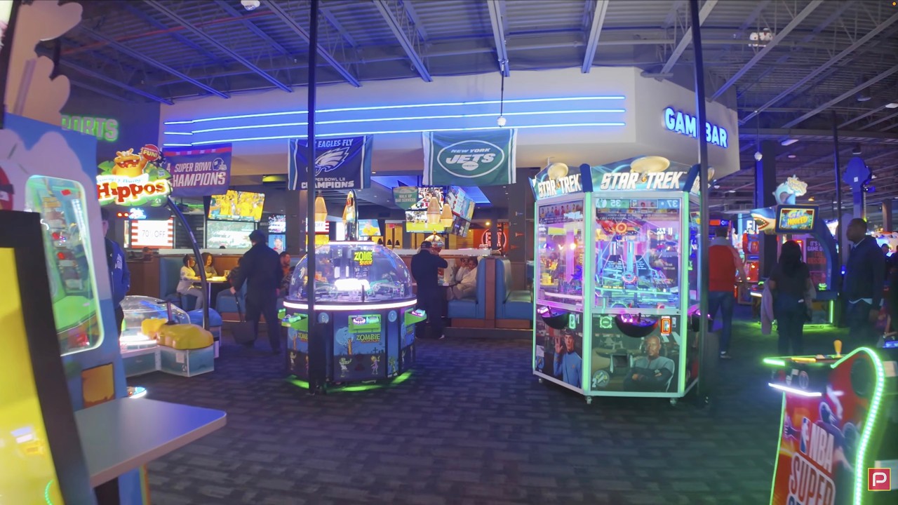 Inside Dave & Buster’s at Woodbridge Mall | Arcade Energy & Upper Deck Walk (4K)
