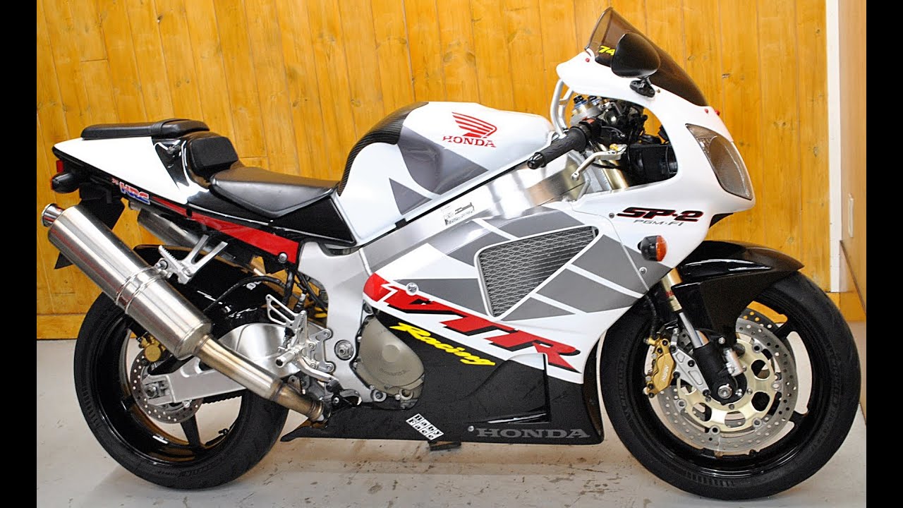 Customized Honda VTR1000SP2(SC45) exhaust sound and details.ＶＴＲ１０００ＳＰ－２詳細及び逆車フルパワーマフラー排気音