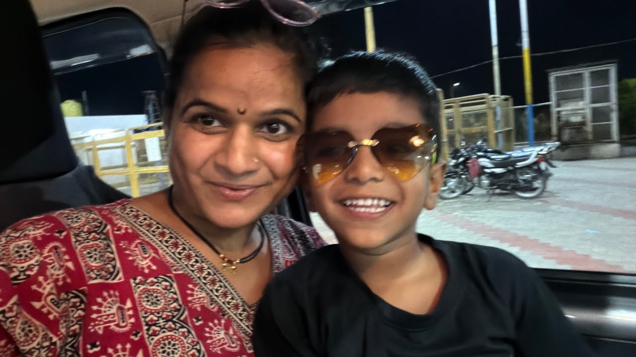 आज बाहेरगावी  जाताना सोबत कोण कोण आहे बघा ❤️