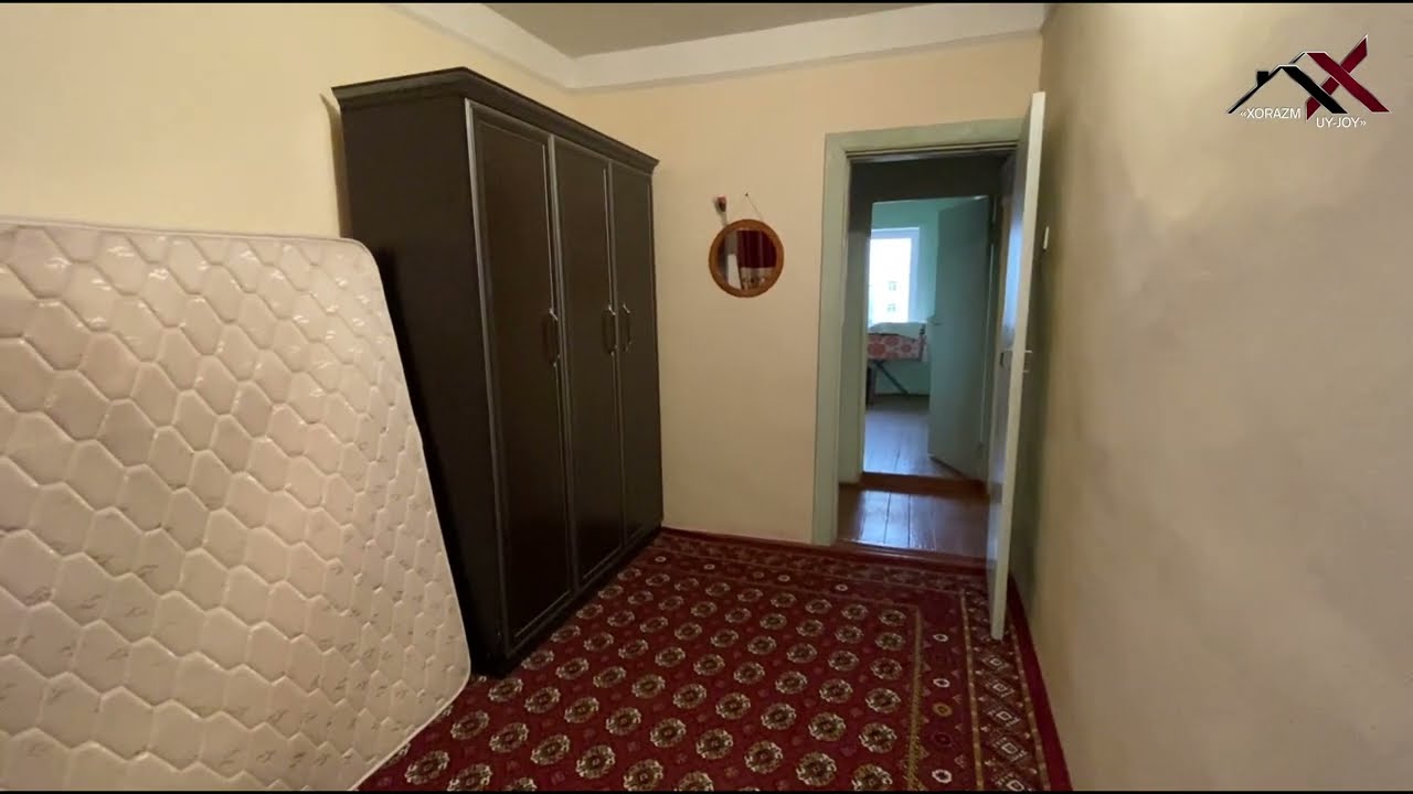 Urganch shahar 4-dahada 3-qavatda 5 xonali kvartira sotiladi