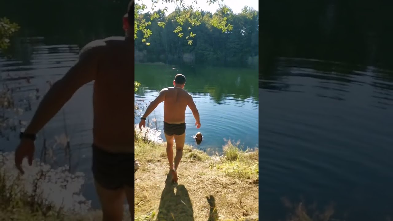 sk&aacute;k&aacute;n&iacute; do vody v zatopen&eacute;m lomu U Kreminů v Proset&iacute;ně