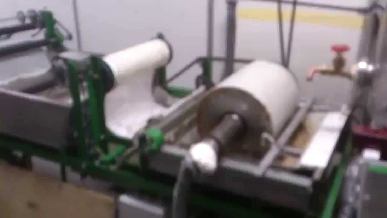 Machine gaufrage cire abeille V1