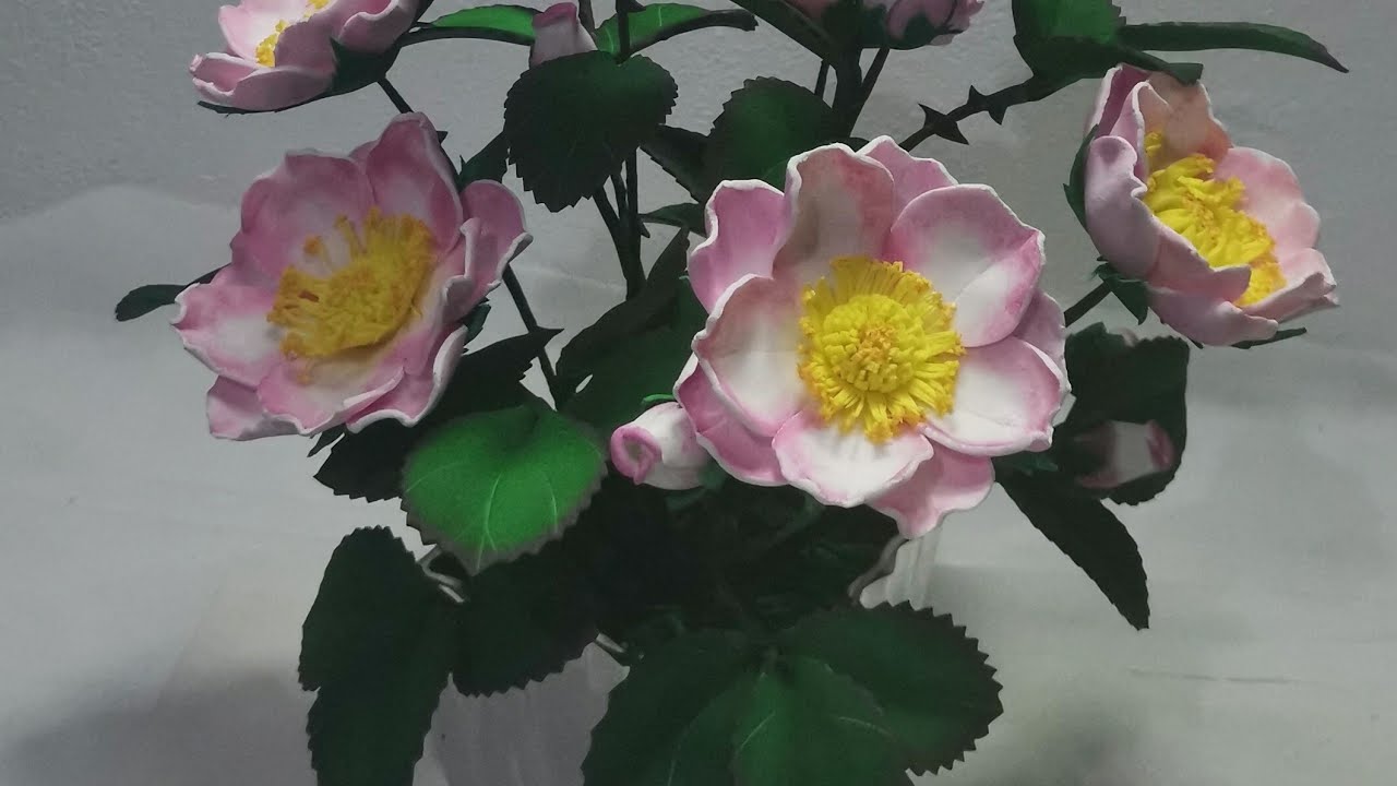 como fazer uma linda flor Rosa mosqueta sem frisador