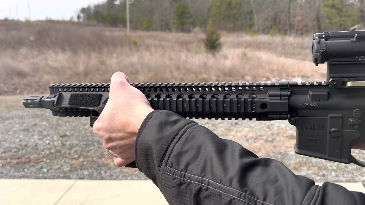 Forward Operations Grip - F.O.G
