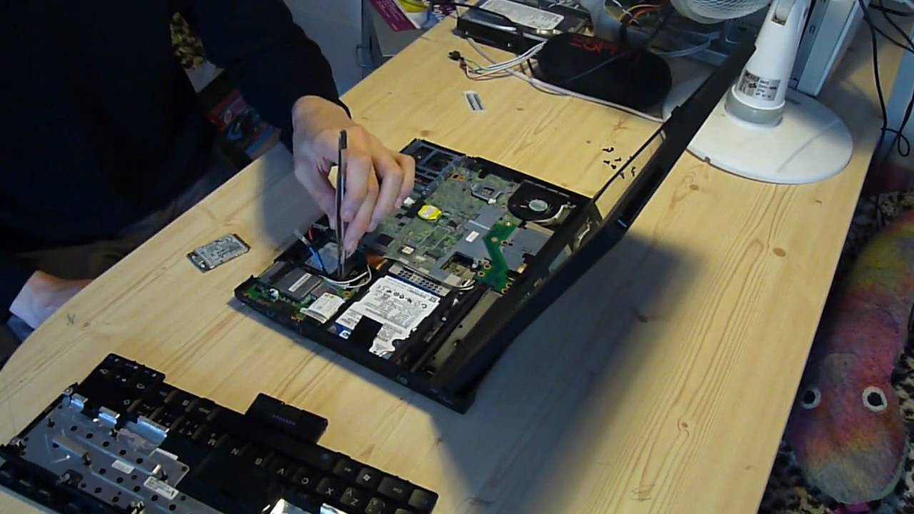 Lenovo Thinkpad X200 Tablet - hardware inside (removed keyboard and palmrest)