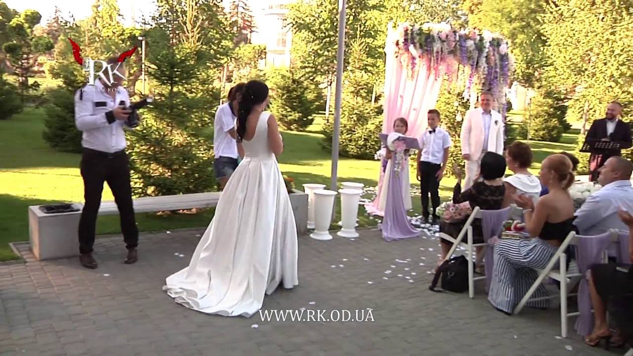 Невеста убежала на росписи!