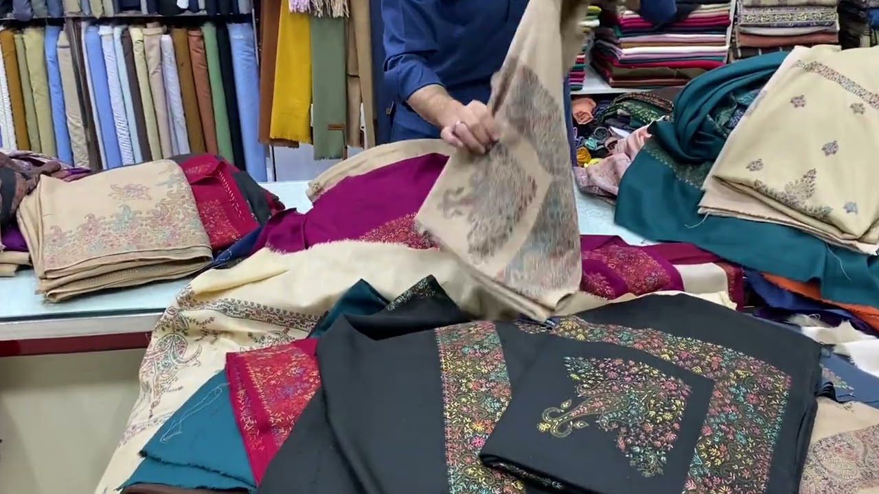 Pashmina hand work shawls #viralvideo #pakistanidresses #pashminashawl #03025699163 #pashminashawl 
