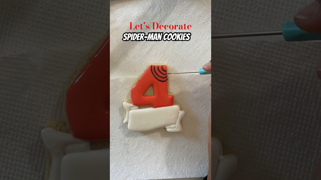 How to decorate Spider-Man cookies! Ideas for a Spider-Man birthday! #cookies #royalicingcookies