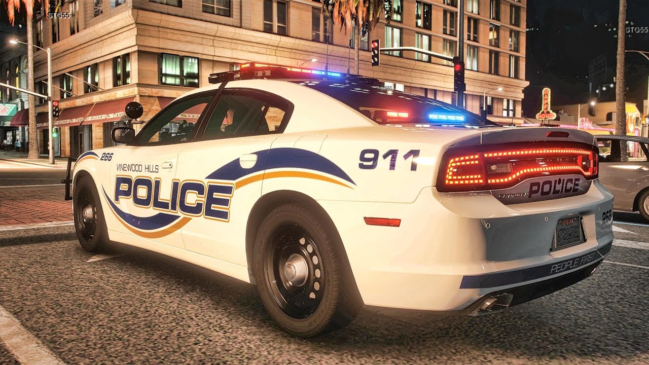Playing GTA 5 As A POLICE OFFICER City Patrol| GTA 5 Lspdfr Mod| 4K