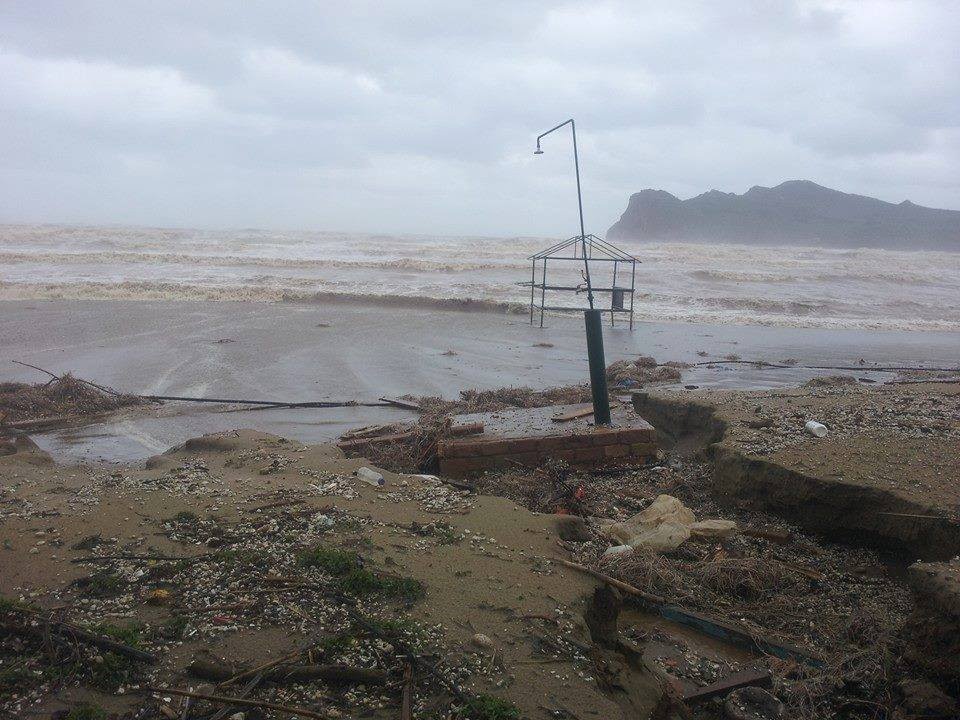 The stormy weather's damage in Platanias