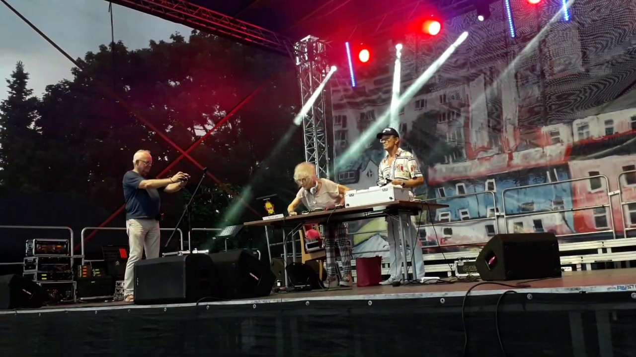 DJ Wika daje czadu na Jackonaliach III Wieku w Siedlcach 1 (19.06.2019r.)