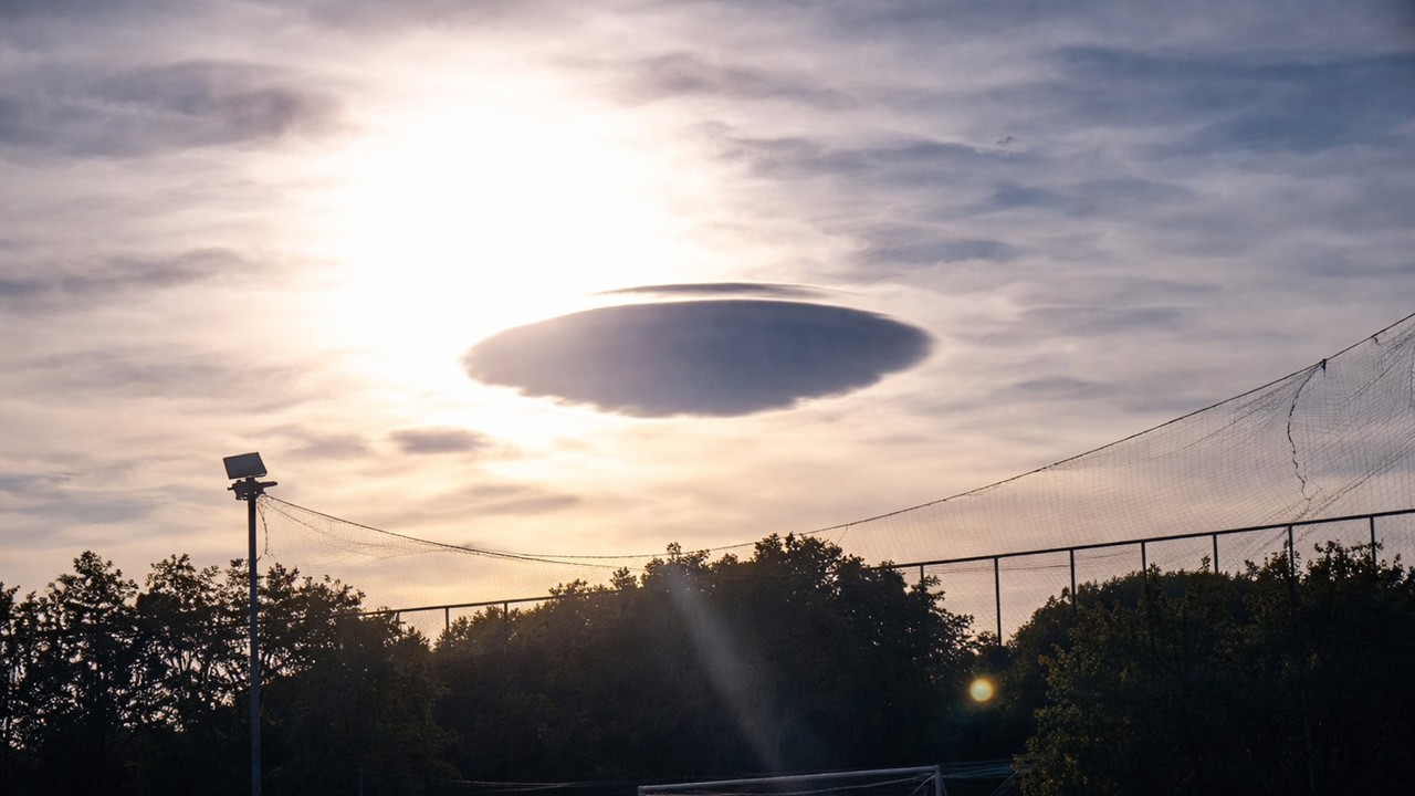 IMPRESIONANTE OVNI GRABADO EN CHILE!!