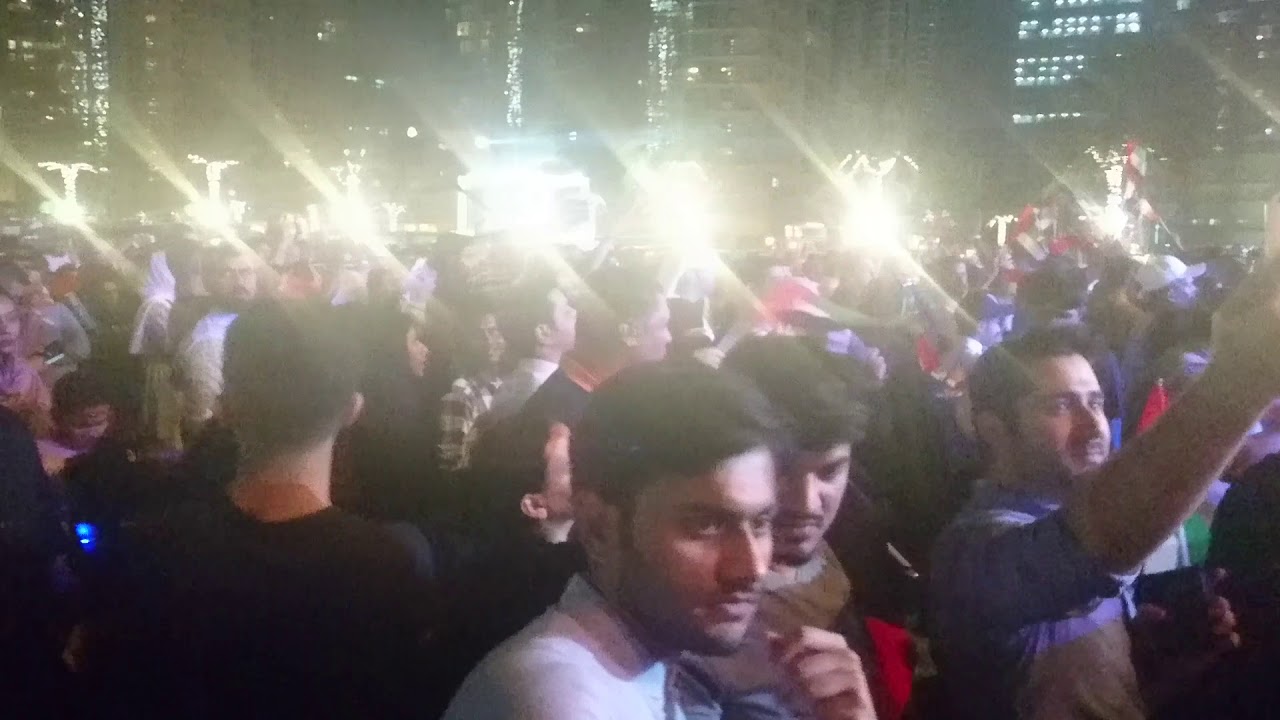 Balqees fathi very good singing at dubai mall ceremony of 2 December Independent day of UAE