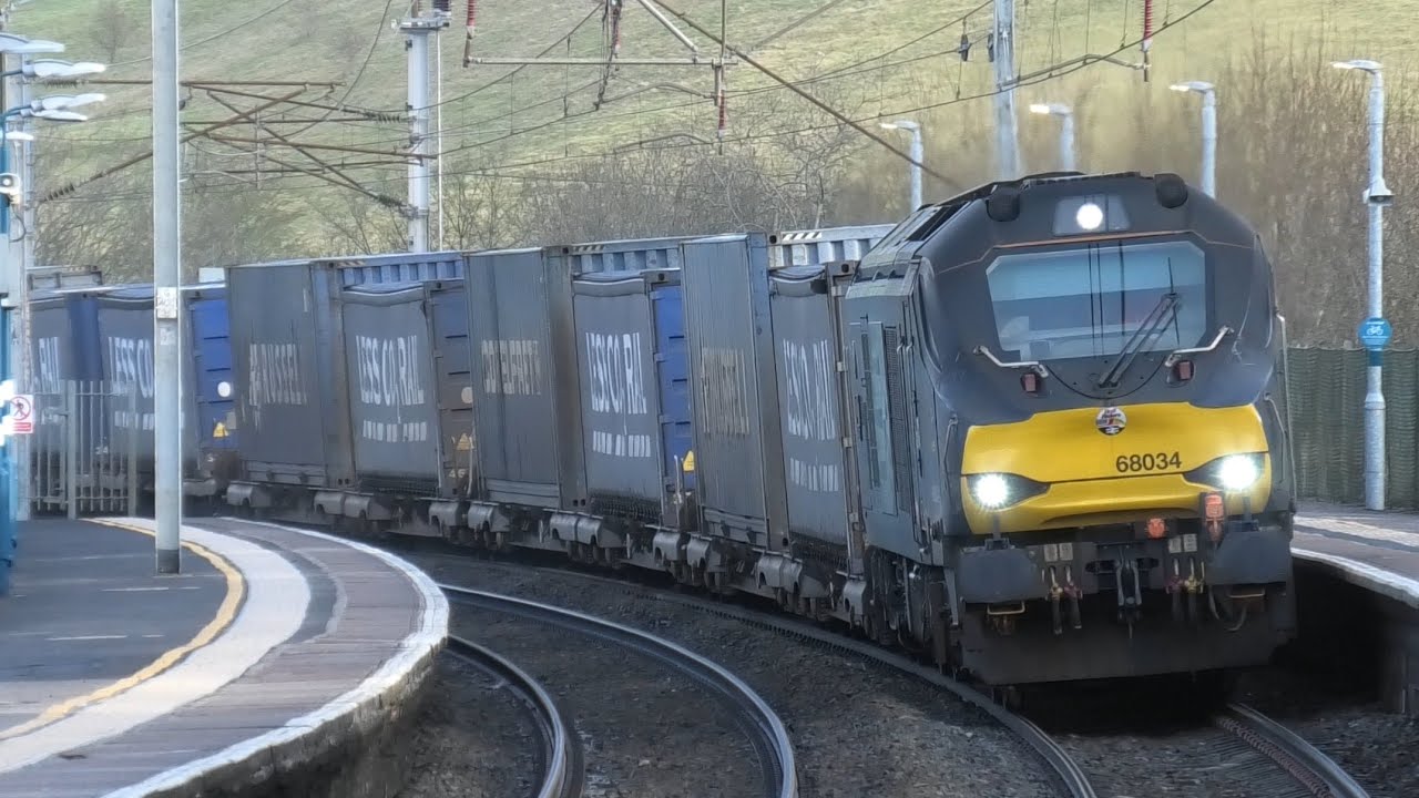 Fantastic Few Hours at Oxenholme Lake District Station Freight/passenger/Test Trains 25th Feb 2025