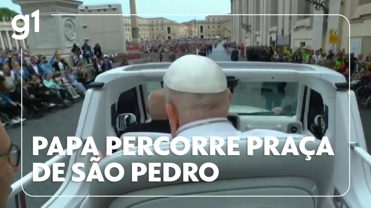 Papa Francisco surpreende e percorre a Praça de São Pedro no Domingo de Páscoa #g1