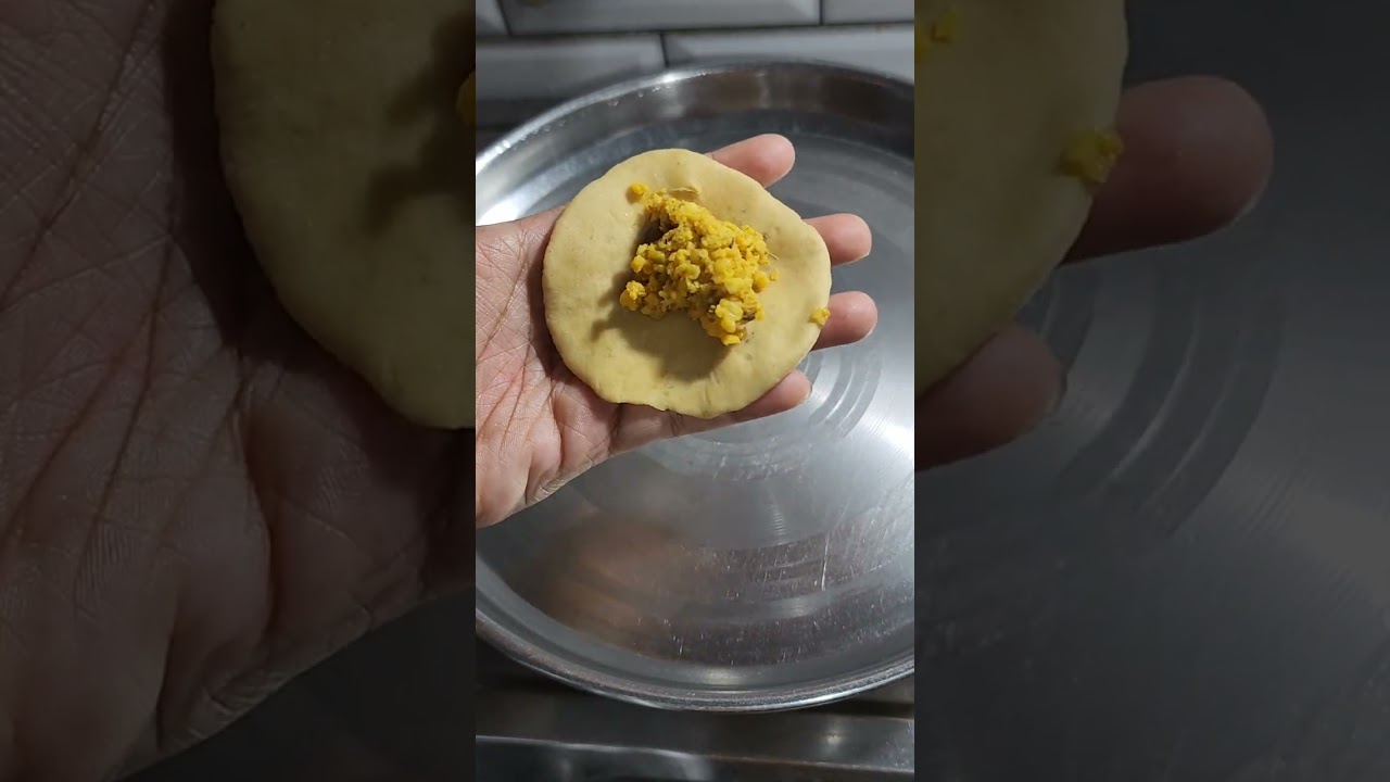 Daal Ki Bharwaa Puri Banaou Bus Kuch Chizo Se 👍#trending #food #youtube #cooking 
