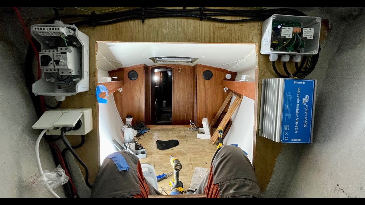 Veneremontti, keulahytti,  invertteri ja sähköasennuksia veneessä - Sailing Is Life