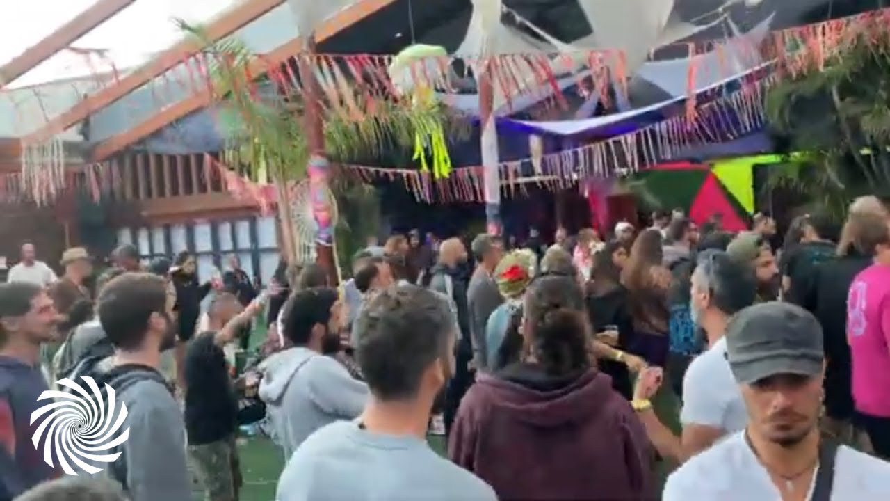 Psychedelic Zion dropping One Function & Polygrams - Kanantaba @ Traktor Bateva 🚜🇮🇱 🐝